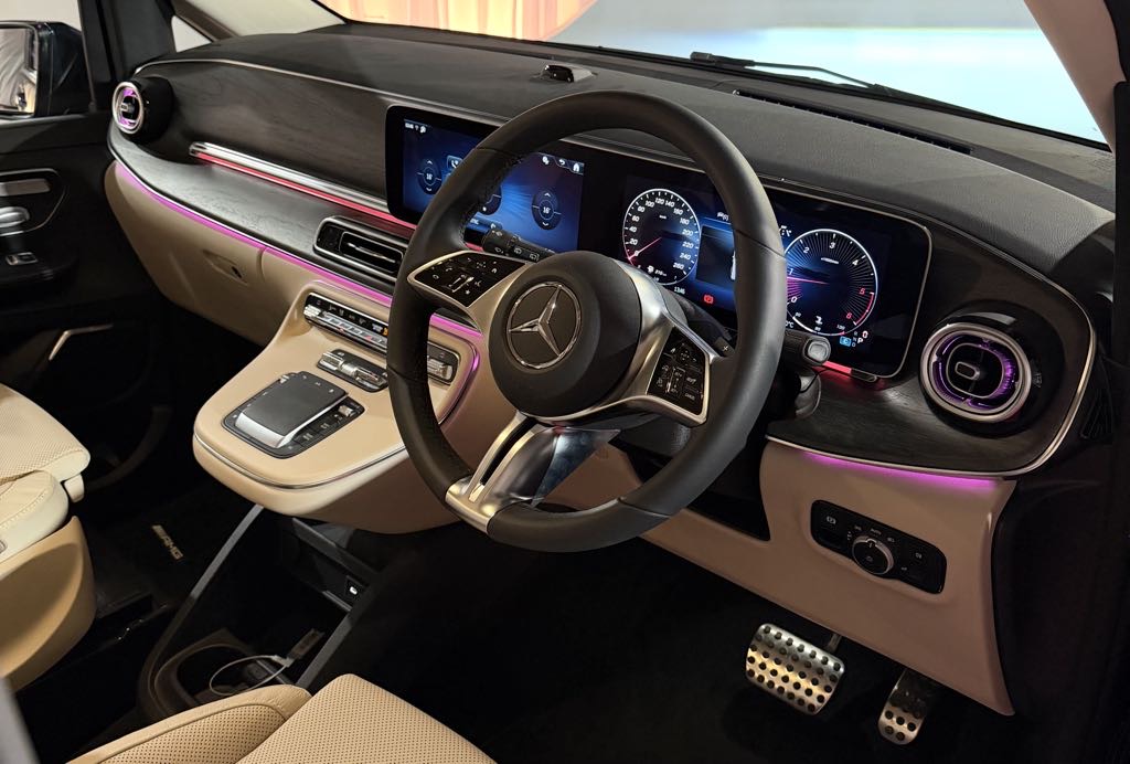 2026 मर्सिडीज-बेंज वी-क्लास इंटीरियर