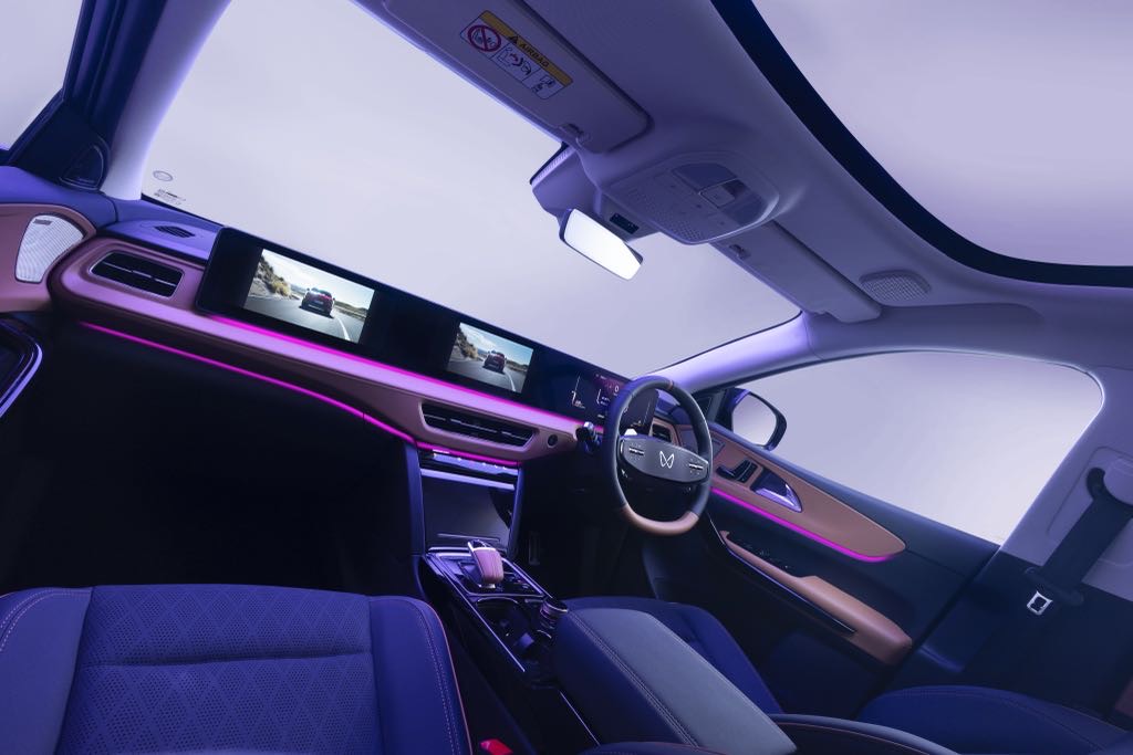 महिंद्रा XEV 9e सिनेलक्स डैशबोर्ड