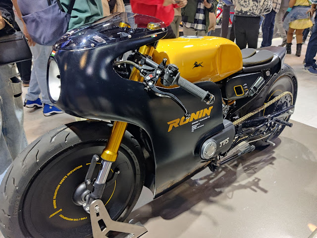 टीवीएस रोनिन मिज़ुनो