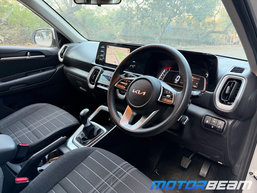 किआ सोनेट पेट्रोल iMT दीर्घकालिक समीक्षा 8