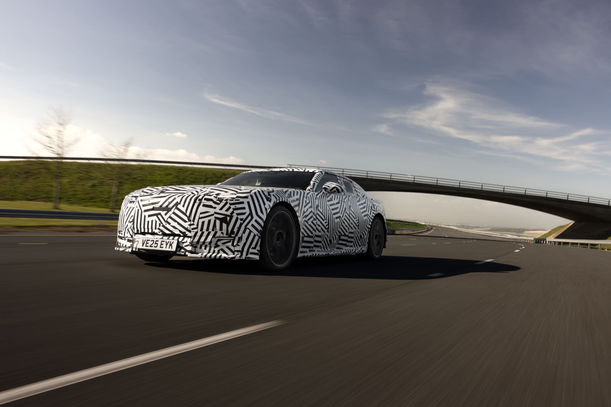 जगुआर जीटी 2