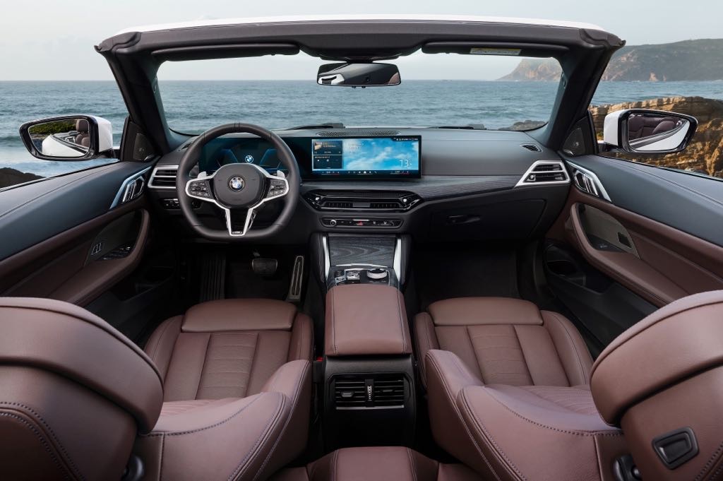 बीएमडब्ल्यू M440i कन्वर्टिबल इंटीरियर